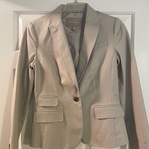 Banana Republic women’s suit size 4P; worn once